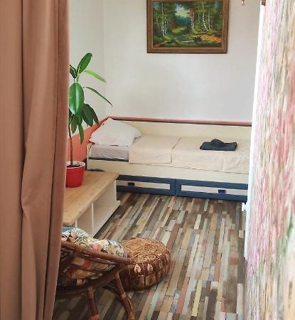 Inessa Center Budget Room 키시나우 외부 사진