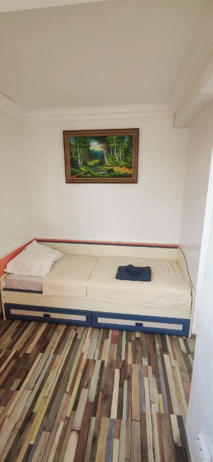 Inessa Center Budget Room 키시나우 외부 사진