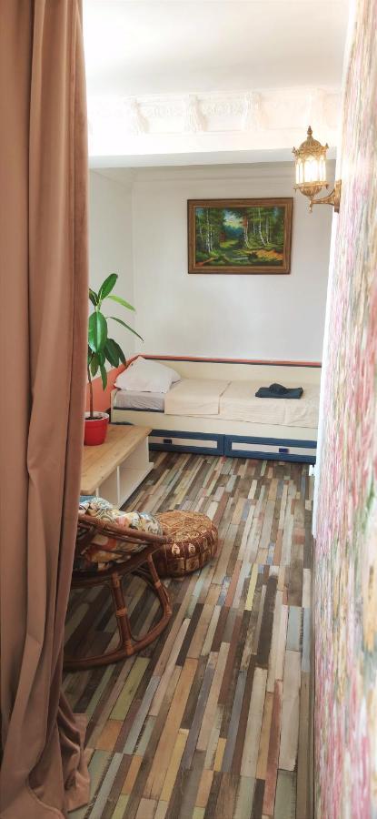 Inessa Center Budget Room 키시나우 외부 사진